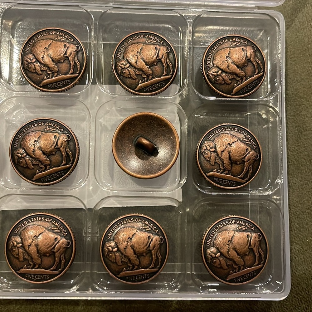 Coin Buttons…copper - Picture 3 of 4